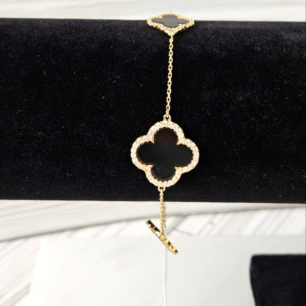 Rachel Zoe Three Clover Bracelet in Onyx and Gold Plated Sterling Silver NWT - Picture 4 of 7